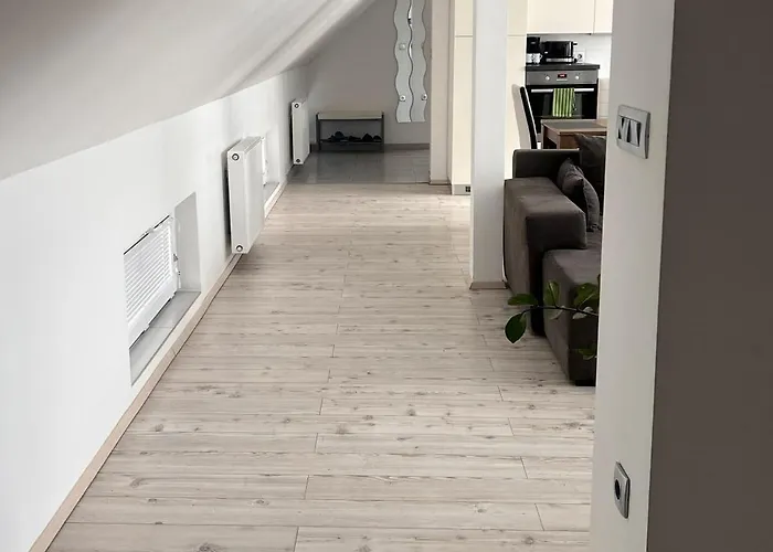 Ana's Place Apartment *