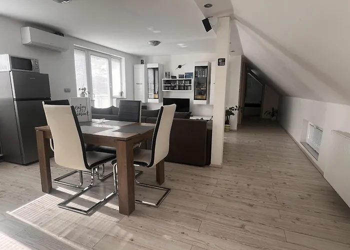 Ana's Place Apartamento Celje