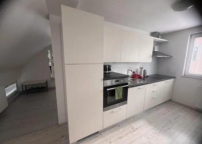 Ana's Place Apartment